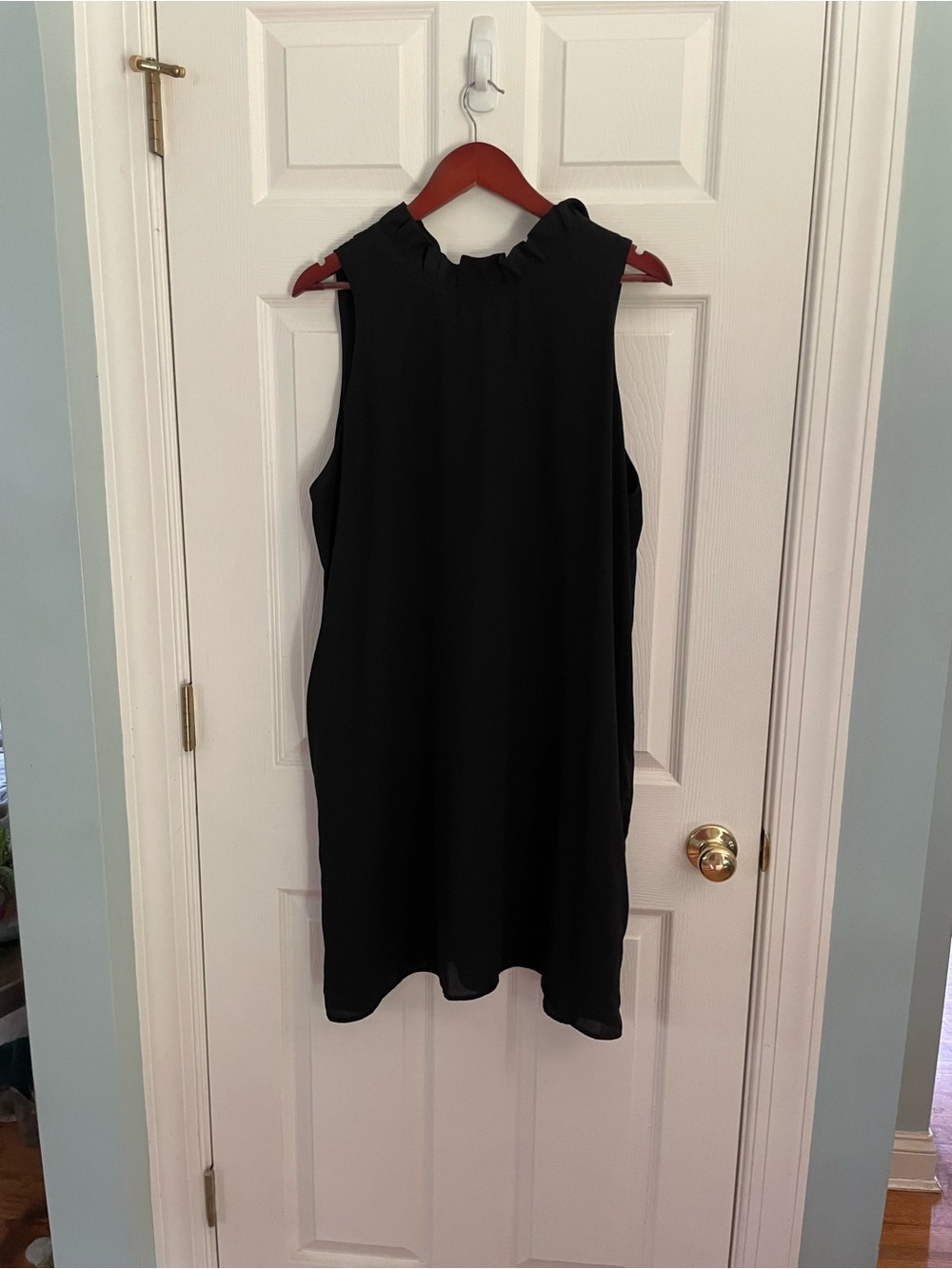 Gibson Classic Black Sleeveless Shift Dress